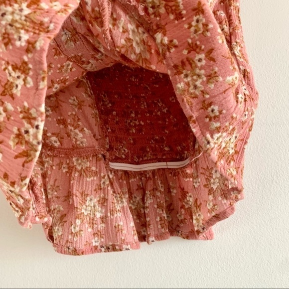 American EAGLE Floral Ditsy Off Shoulder Button Summer Top Ruffle Neckline - Picture 10 of 11